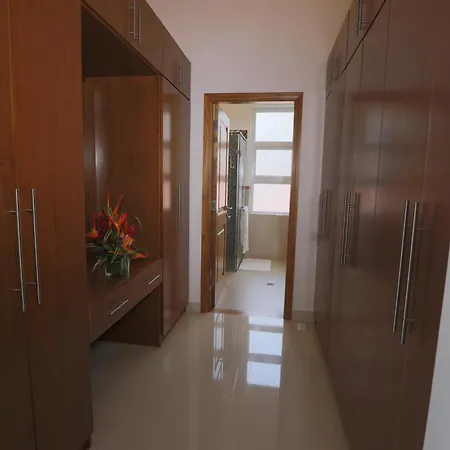 8Br Family Villa By Cliffhanger Villas